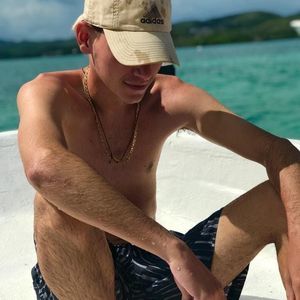 Meet your Posher, Luis